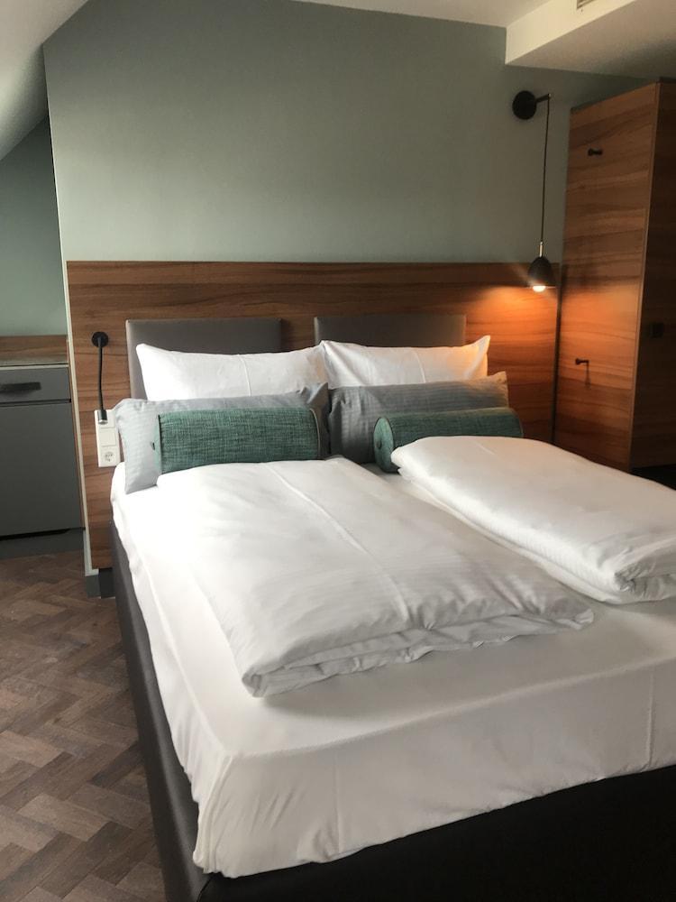 Maison Schiller By Designcity Hotels Munich Luaran gambar